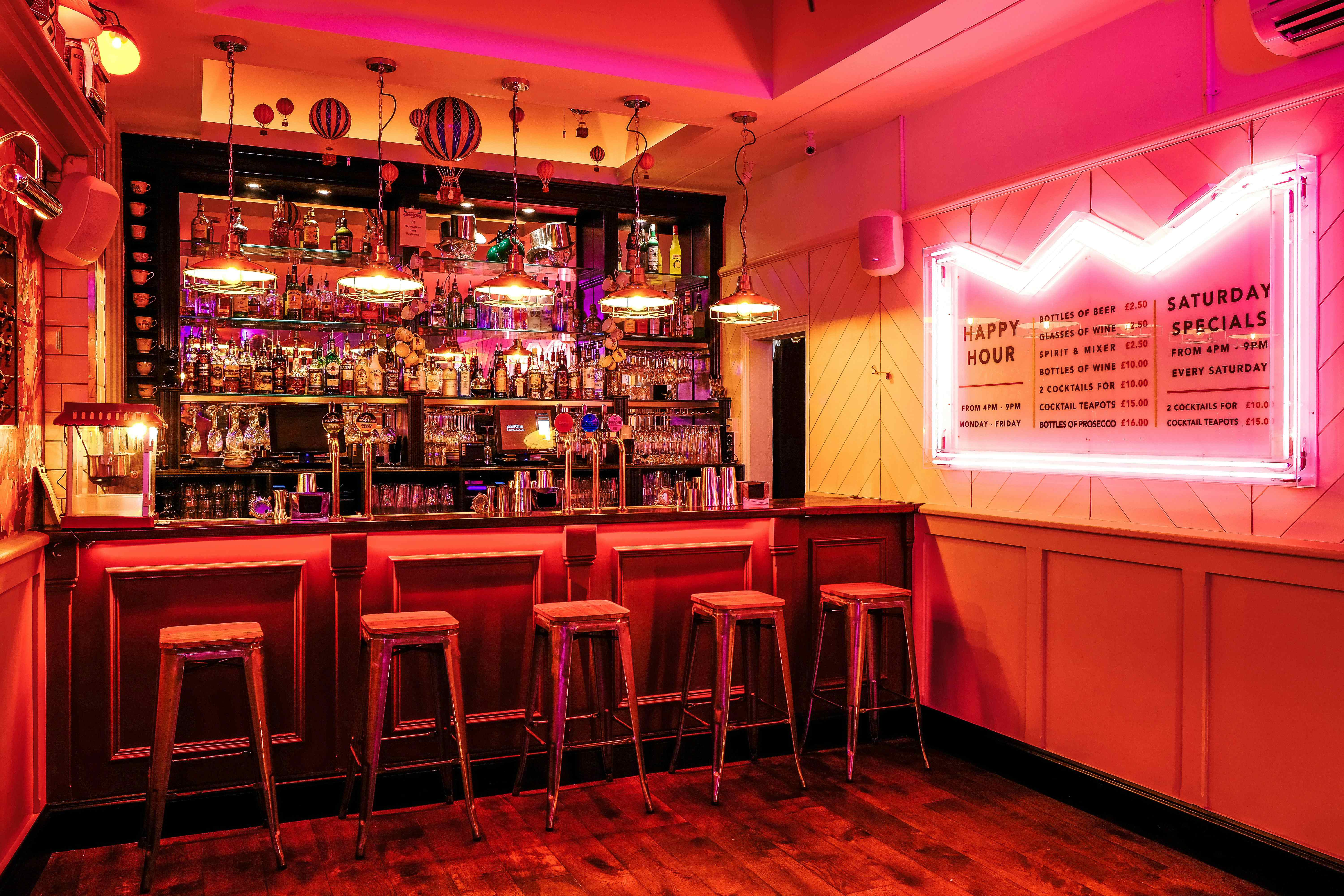 simmons-bar-a-farringdon-party-venue-for-hire-headbox