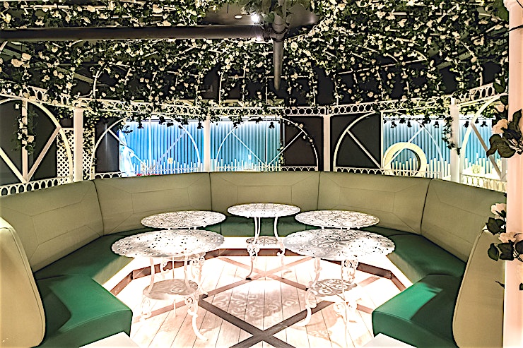 Swingers West End - Pergolas **Hire the Pergolas space at Swingers West End - situated next to the Grand Hotel Bar you’ll find two leafy pergolas.**
The Pergolas have a great vantage point overlooking the Helter Skelter Cours
