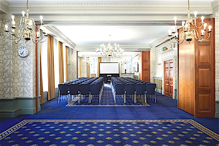 The Hardwick **The Hardwick at 113 Chancery Lane is perfect for corporate venue hire near you!**
This light and airy suite of three interconnecting fully soundproofed rooms overlooks the Royal Courts of Justice