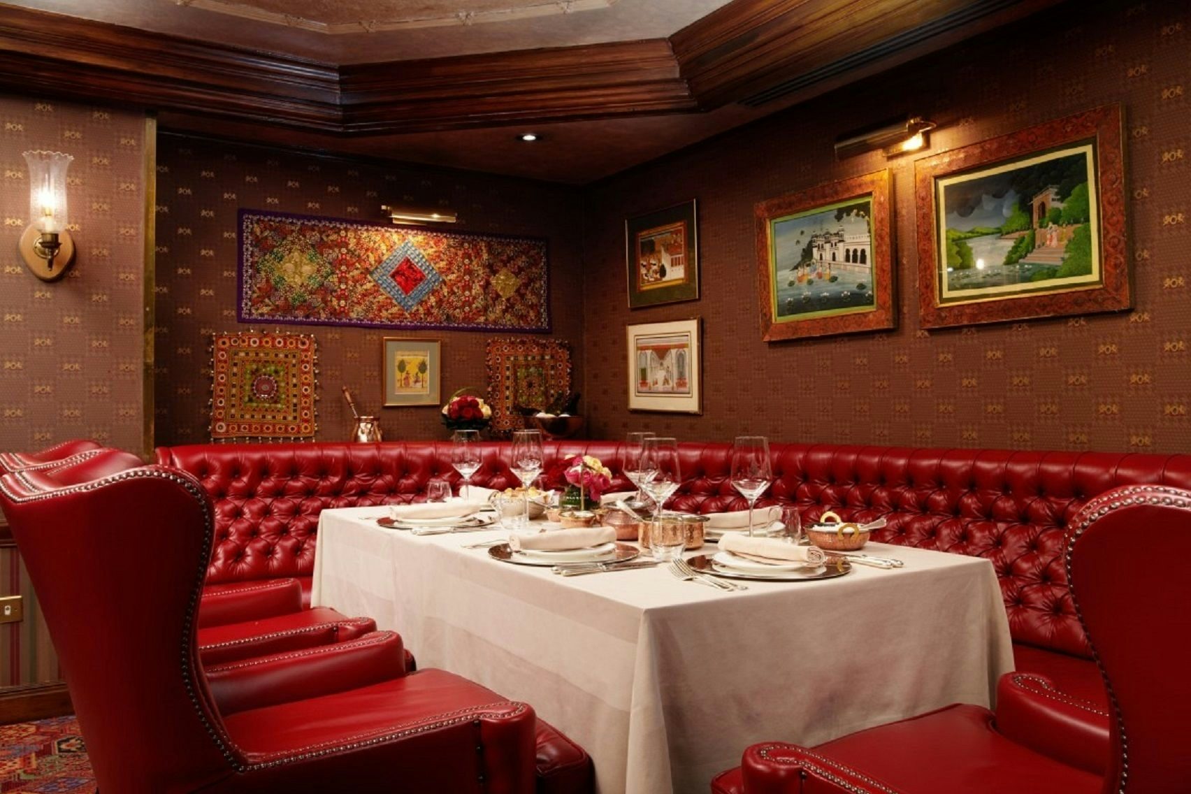 Curry Room 0