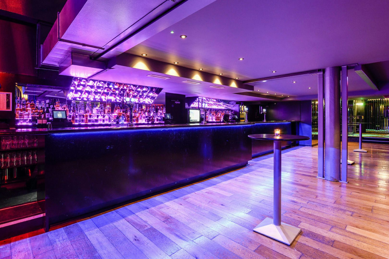 Nightclub 2