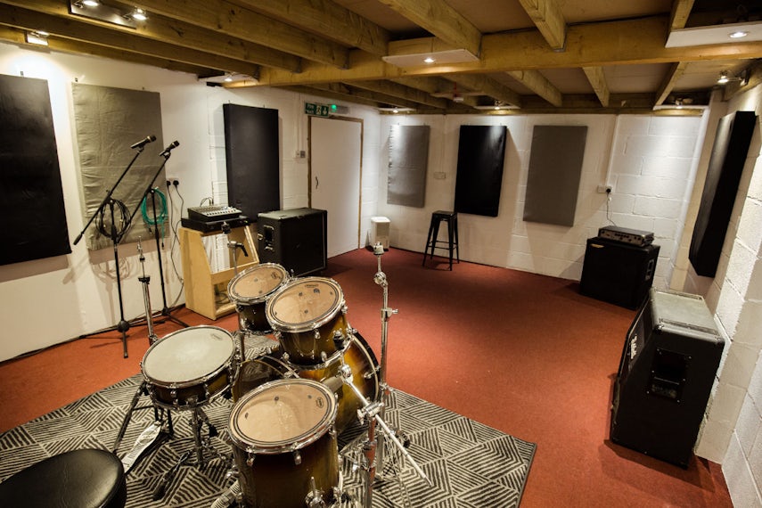 Studio 2 0