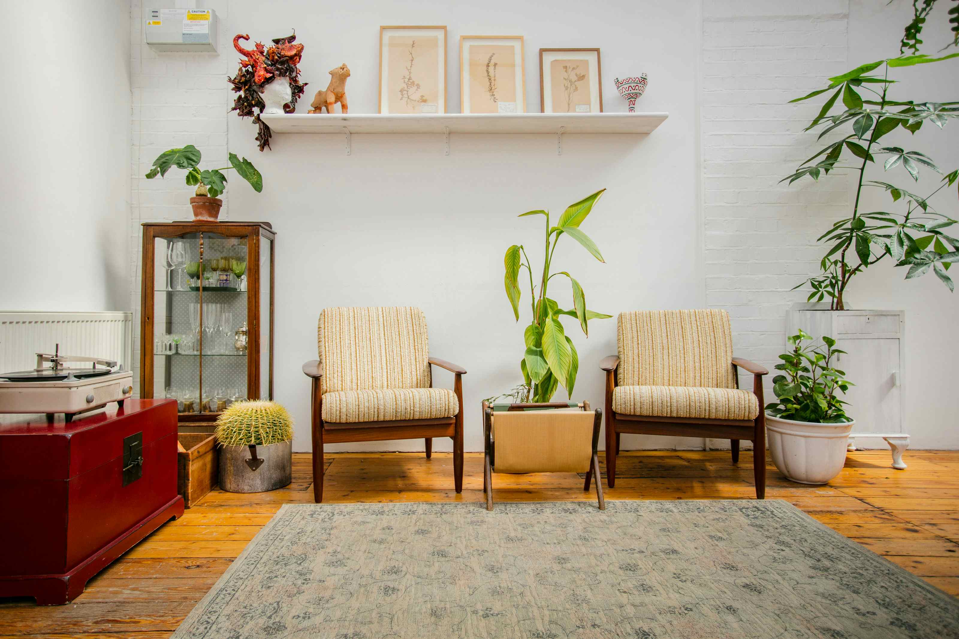 Photographic studio and studio kitchen 3