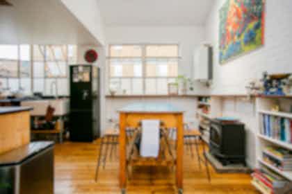 Photographic studio and studio kitchen 16