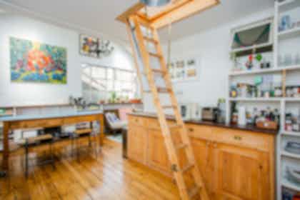 Photographic studio and studio kitchen 18