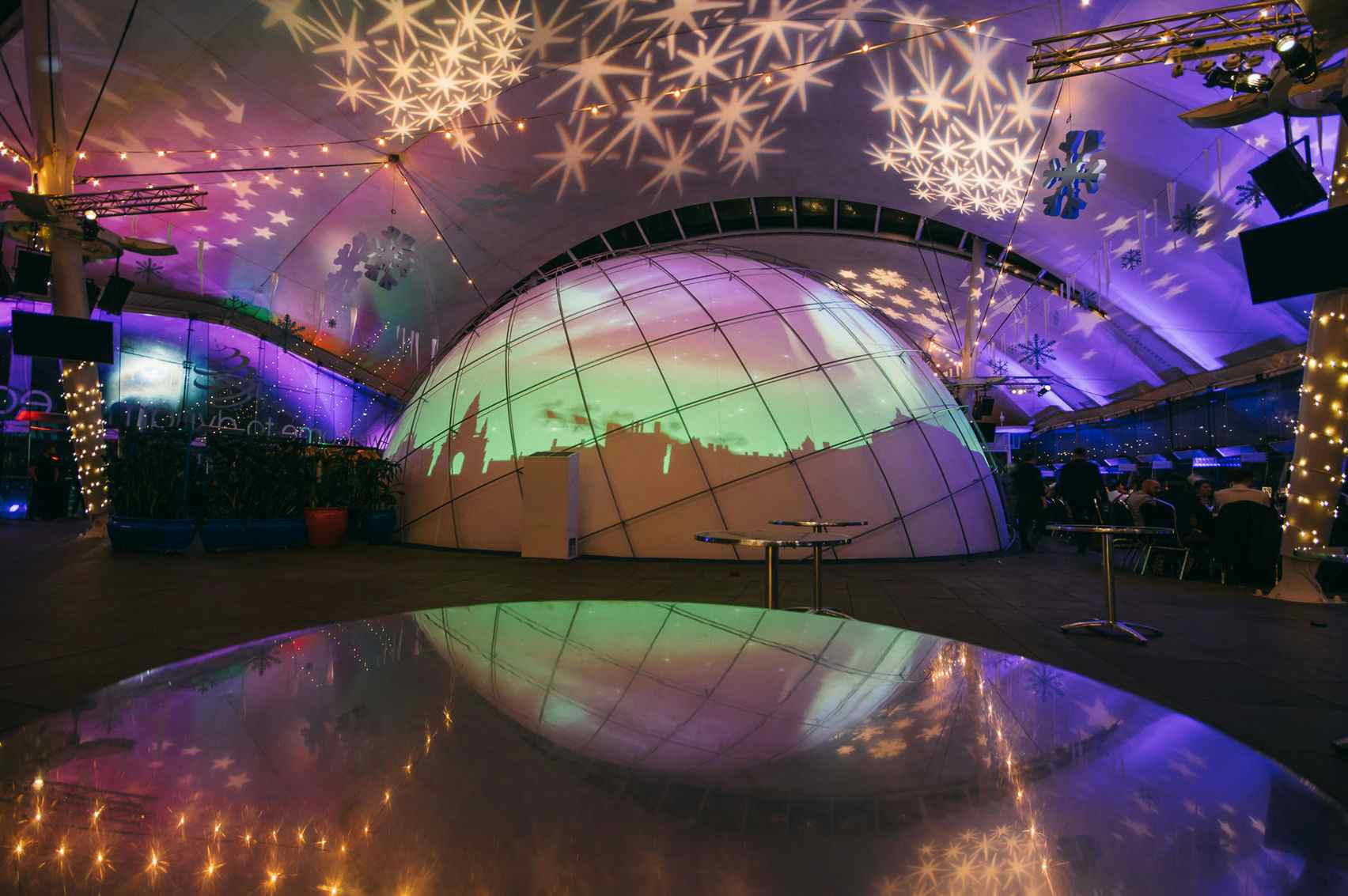 Book Stratosphere, Dynamic Earth (Edinburgh) – HeadBox