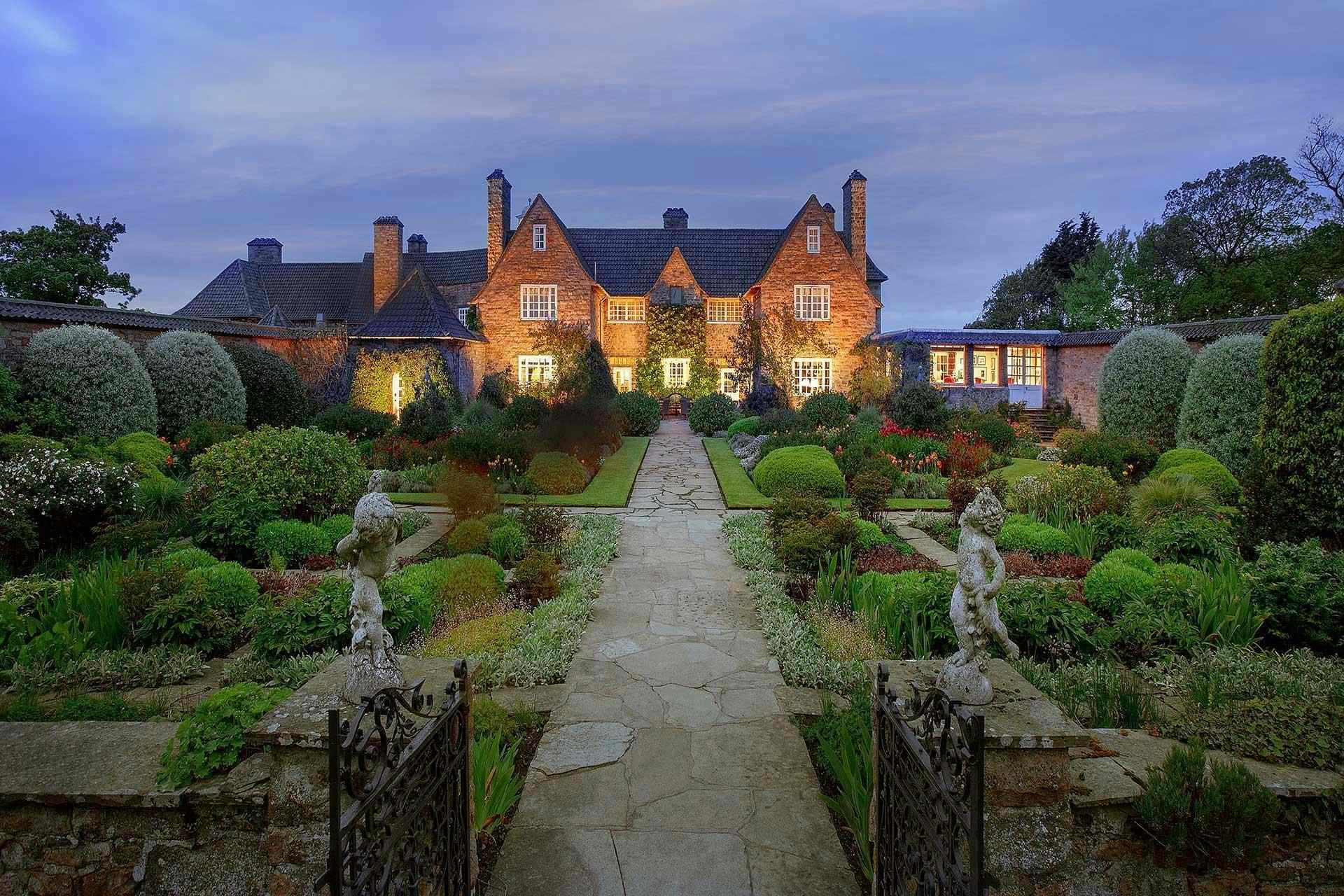 Book Exclusive Use at Greywalls. A Gullane Venue for Hire HeadBox