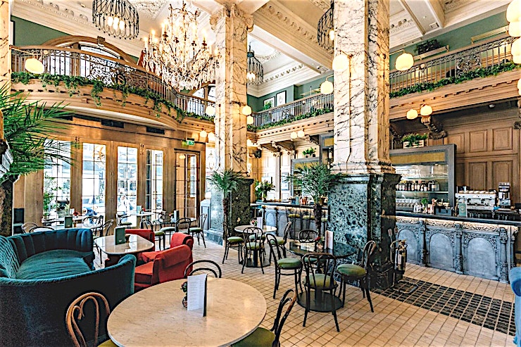 Restaurant Space **For an event Space surrounded by striking decor and astounding architecture, the Restaurant Space at Grand Cafe is ideal**
The spectacular restaurant Space is the perfect place to host a special