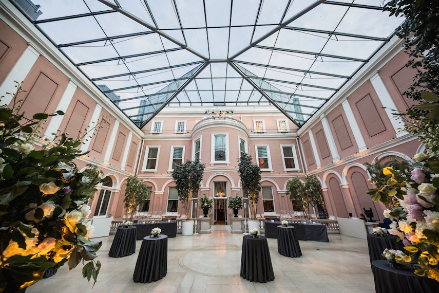 The Courtyard 0