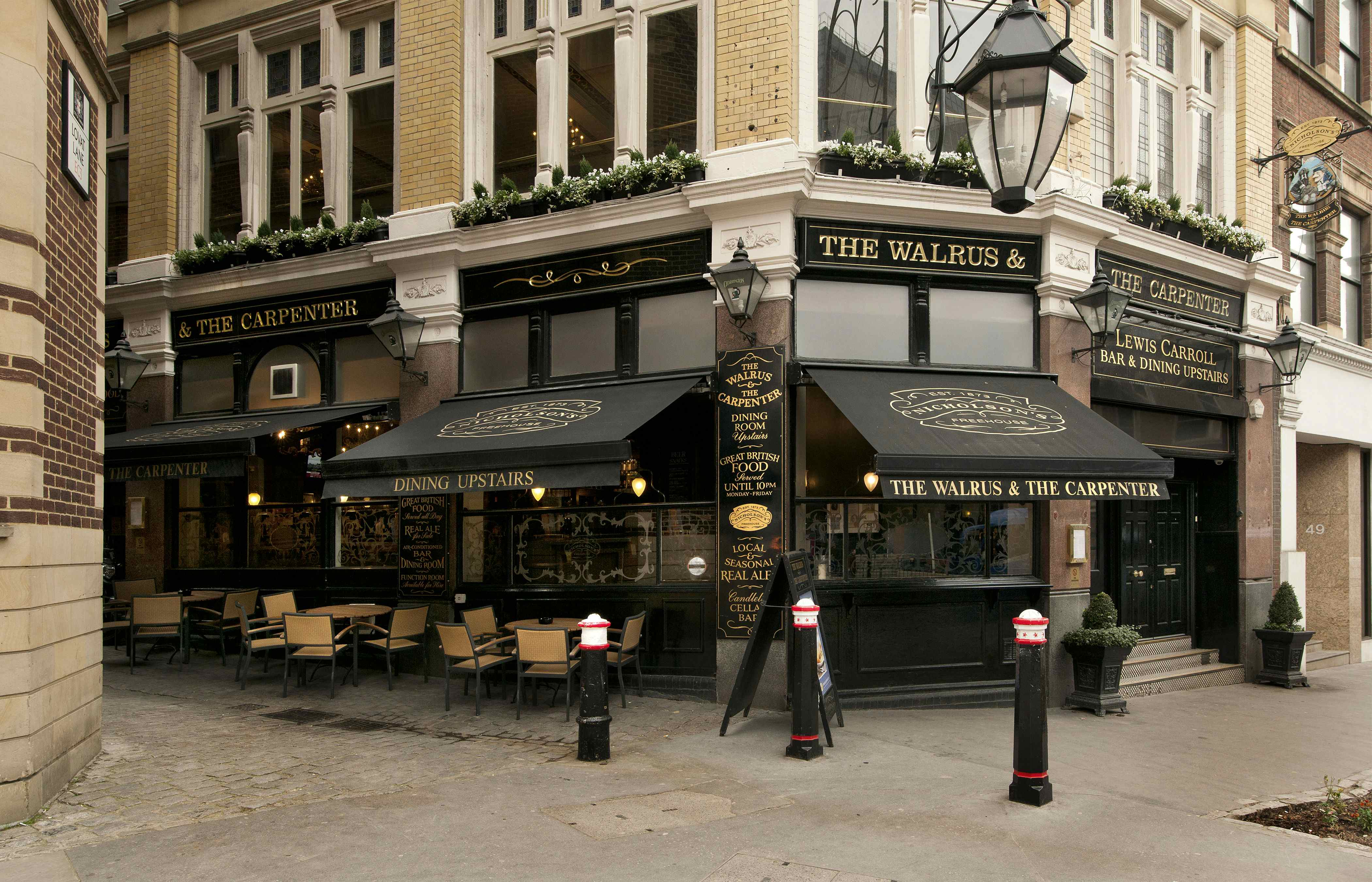 Upstairs Dining Area 3