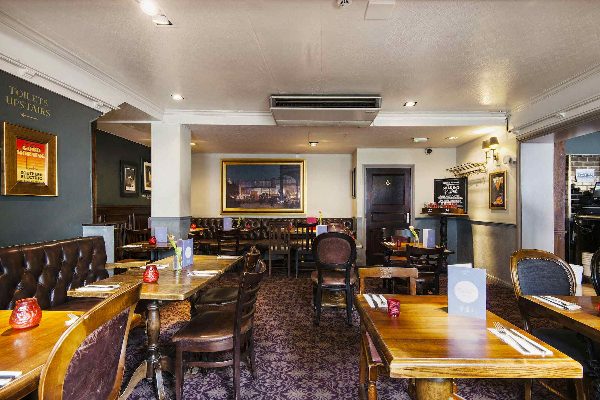 Churchill's Dining Room 4