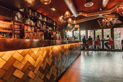 Bar 1