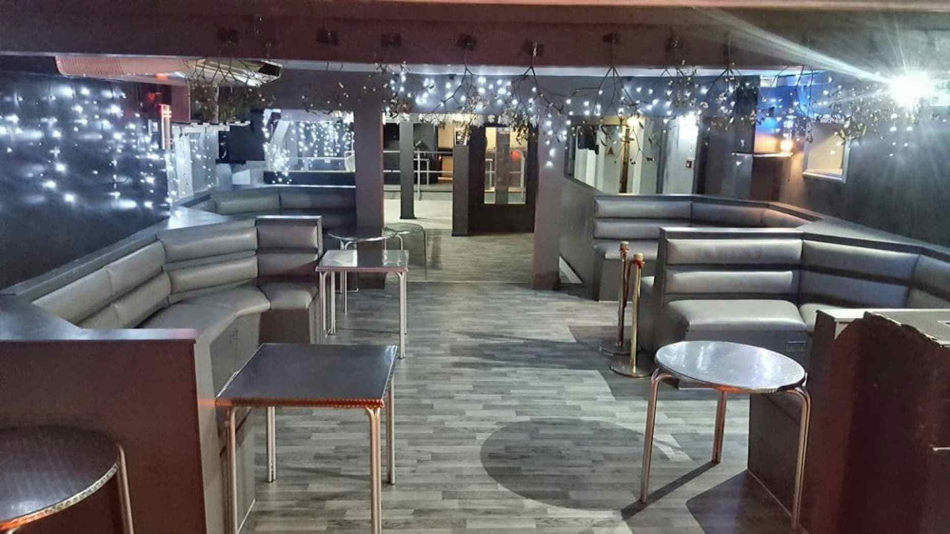 Cocktail Bar & Lounge, Dance Floor & Stage 2