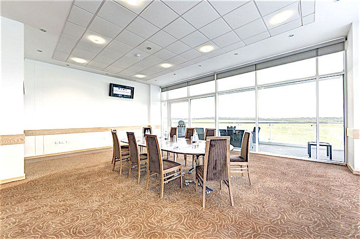 Queen's Double Box **For an exclusive setting to accompany your next event, the Queen's Double Box couldn't offer a more perfect Space**
With a striking view of Epsom Downs Racecourse serving as the surroundings for
