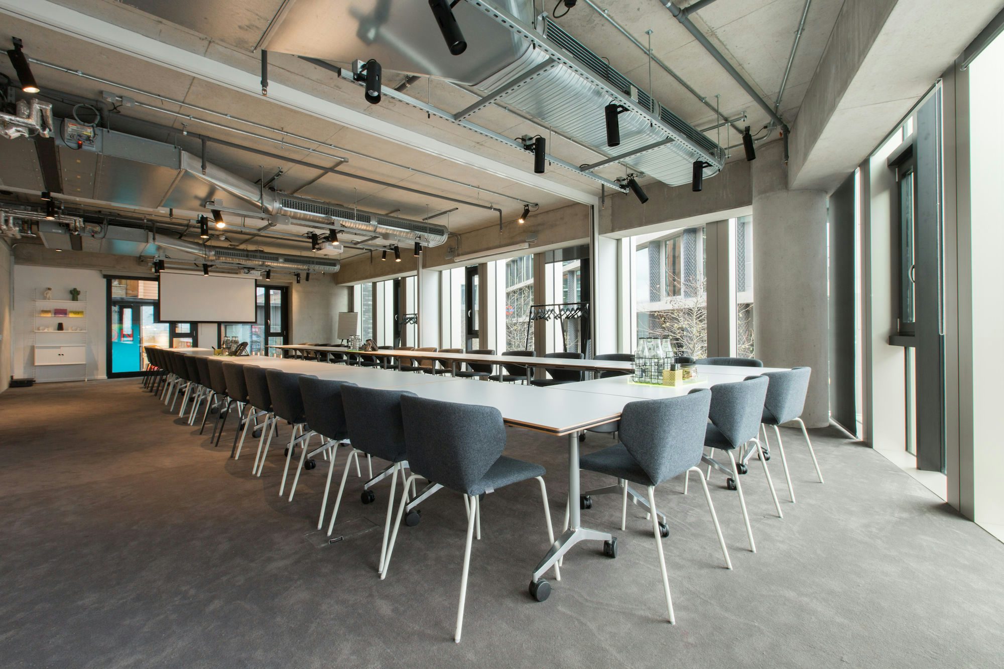 Large Meeting Room 3D tour