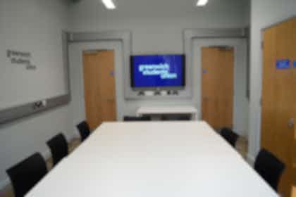 Medium Meeting Room 1