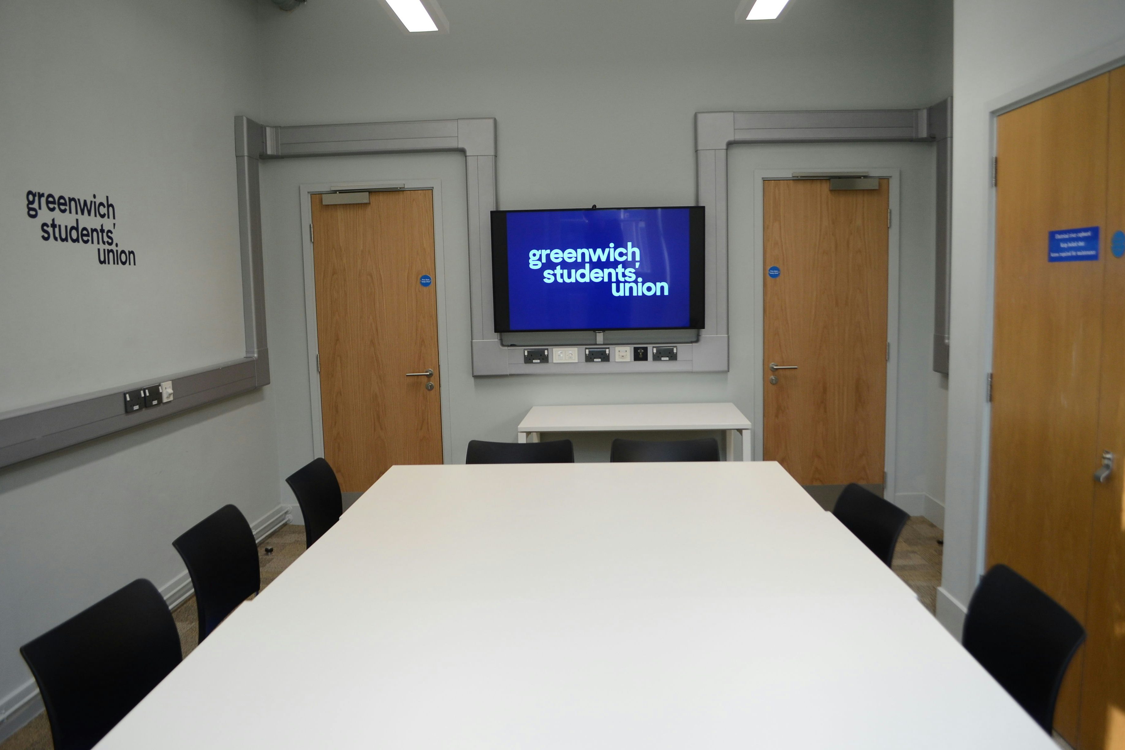 Medium Meeting Room 1