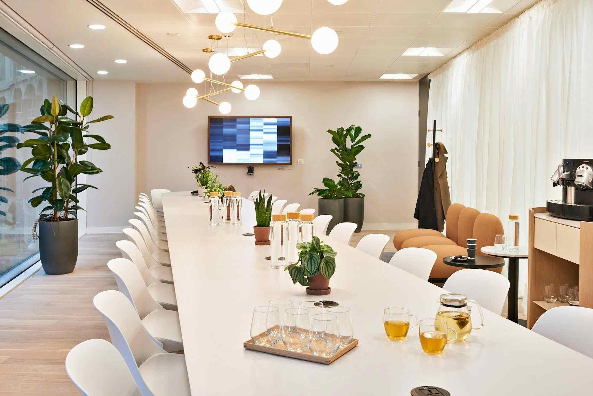 book-meeting-room-10-at-meet-in-place-a-london-venue-for-hire-headbox