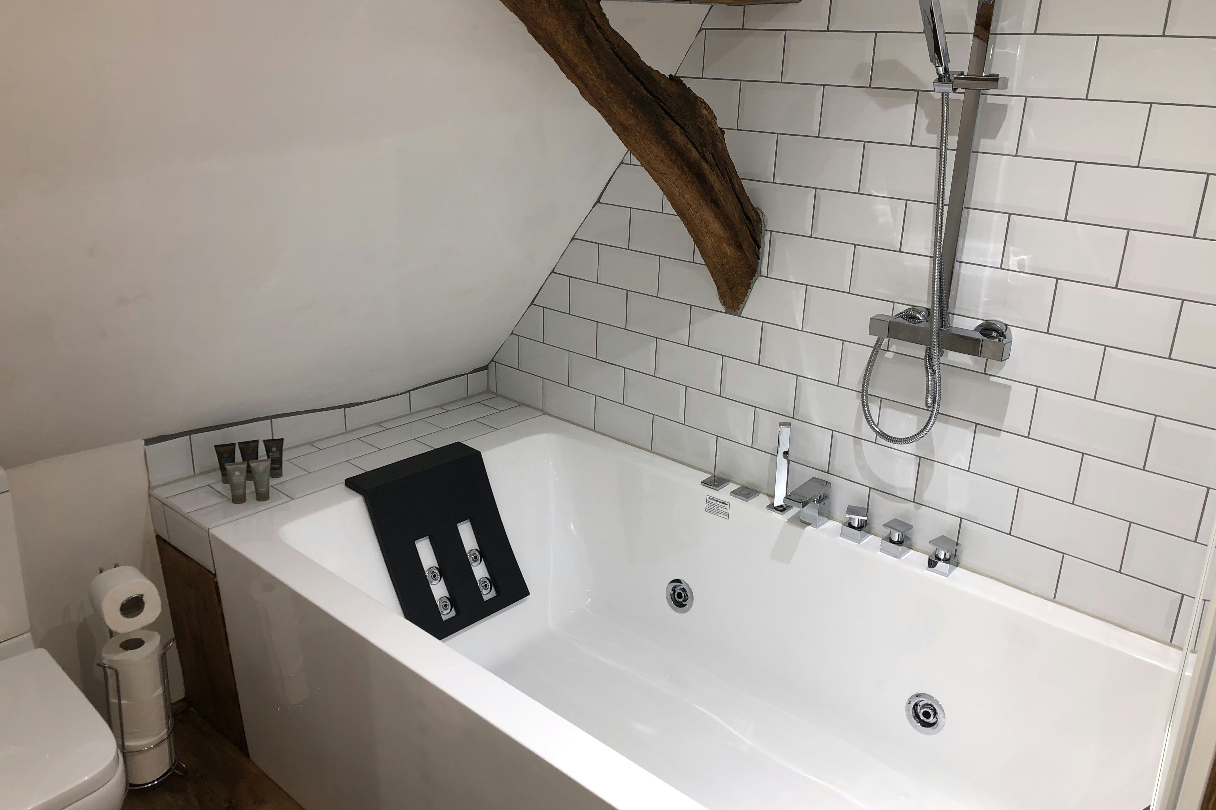 Hertfordshire Barn and Farmhouse 16