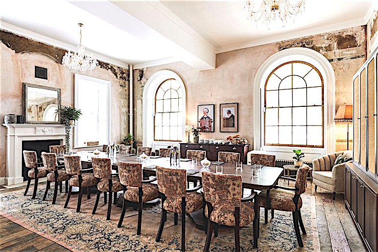 Dream On Dreamer **Ennismore Sessions House is a great option for venue hire in Clerkenwell**
A Grade II listed building that is steeped in creativity and architectural wonder. Work hard, dream big, in this airy