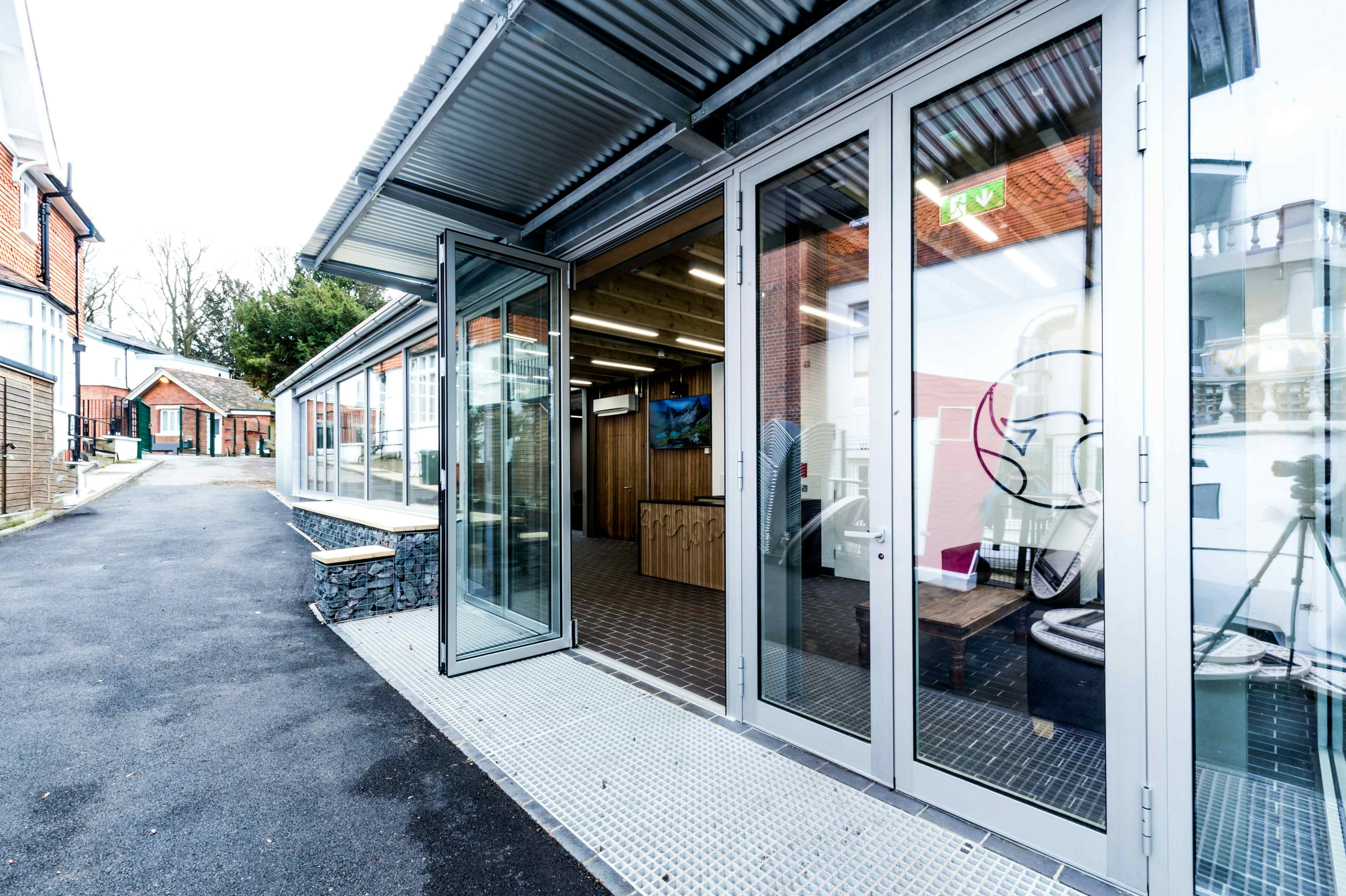 The King Alfred Phoenix 4