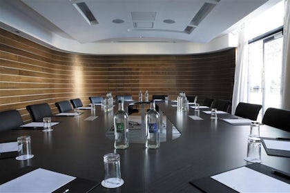 Pearse Boardroom 1
