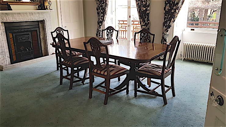 Temeraire Room **The Temeraire Room is an intimate private meeting room to hire in Chatham.**
This beautiful room is perfect for intimate meetings and small private dining events.
Suitable for up to eight peop