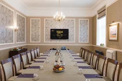 Rotherwick Suite 4