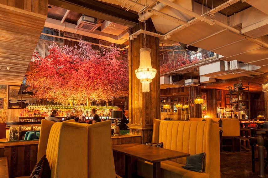 Main Bar 3D tour