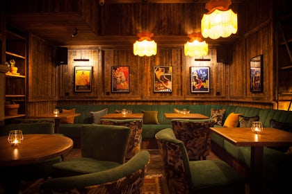 Whiskey Bar 2