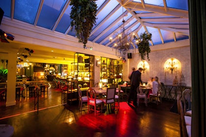Whole Venue 7
