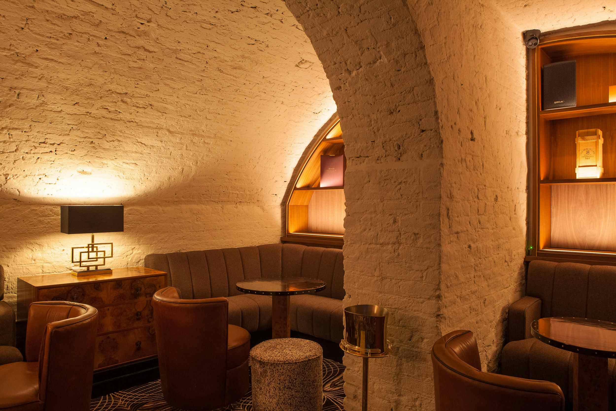 Hire Cellar Bar, 9 Below, Dublin • HeadBox