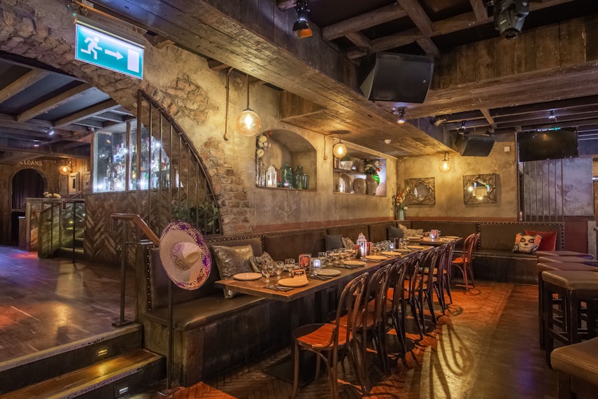 Back Bar 3D tour