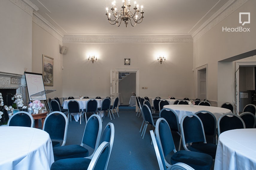 Medium Room 0