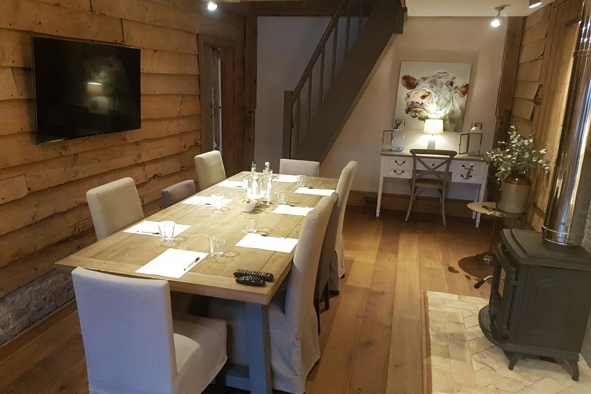 Private event/meeting space 8