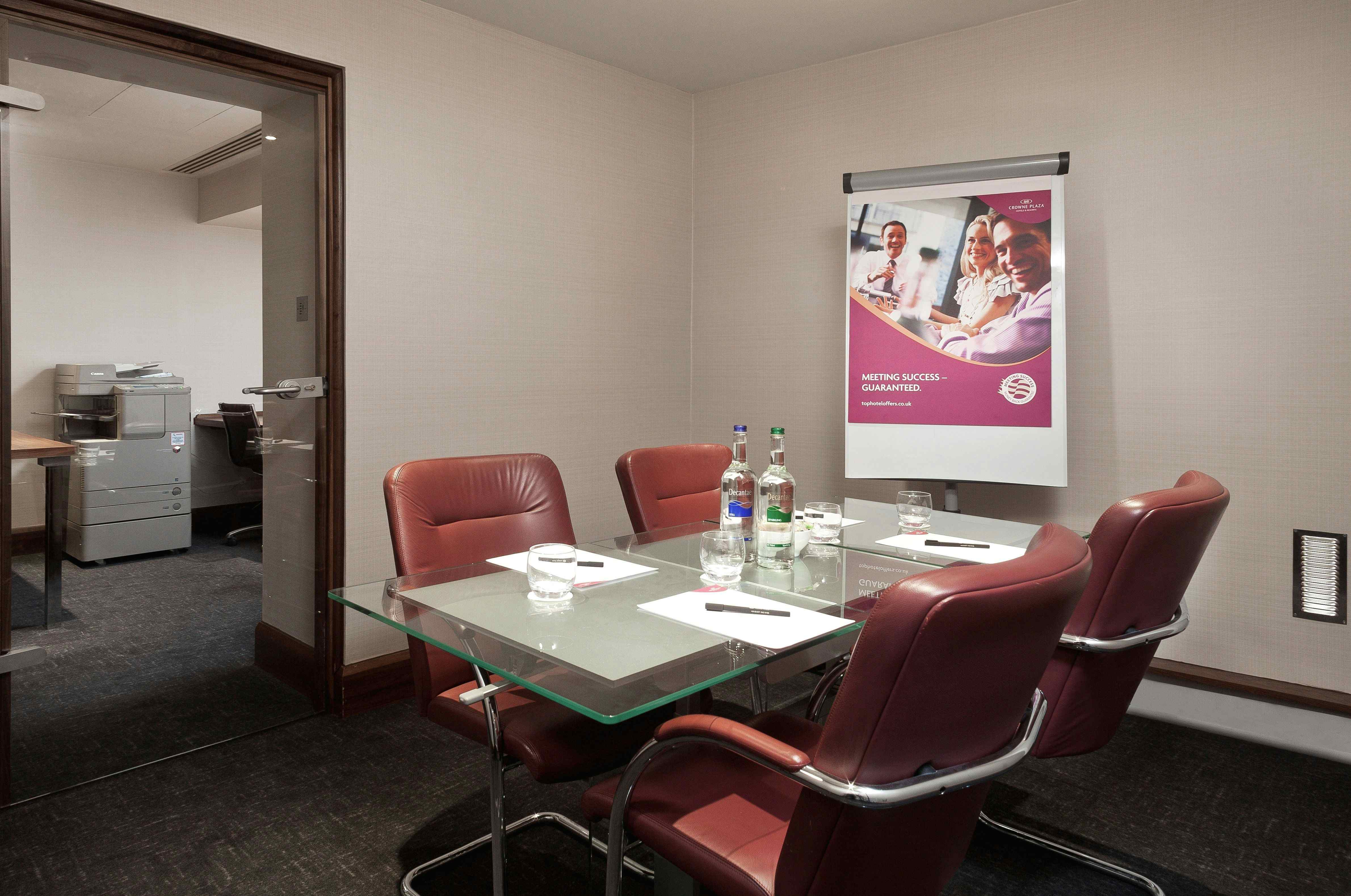Ludgate Boardroom, Crowne Plaza London - The City