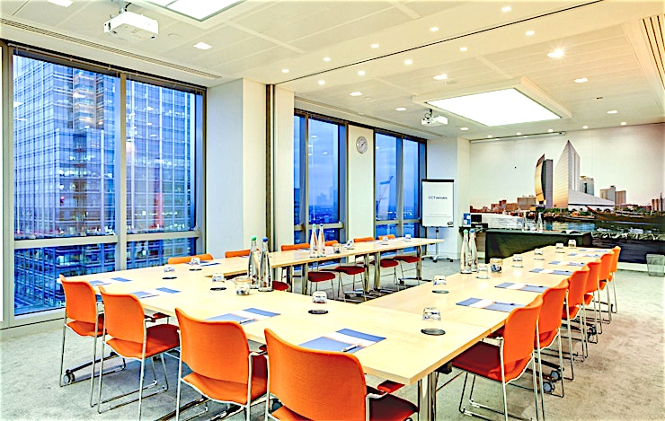 Room 12 **Room 12 at CCT Venues Plus-Bank Street is a flexible events venue available to hire in Canary Wharf.**
Just a minute’s walk from Canary Wharf tube station, this stunning venue at 40 Bank Street o