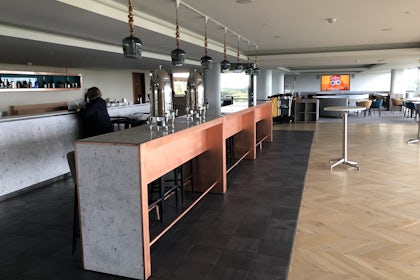 On 5 Suite 3