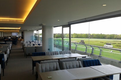 On 5 Suite 7