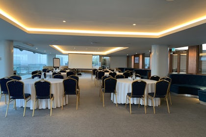 On 5 Suite 10