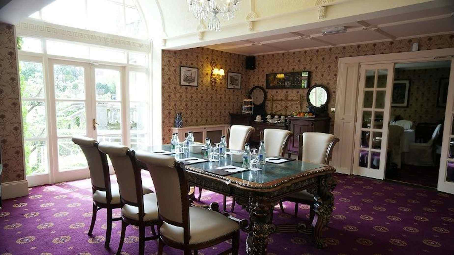 The Olympic Suite, Finnstown Castle Hotel 