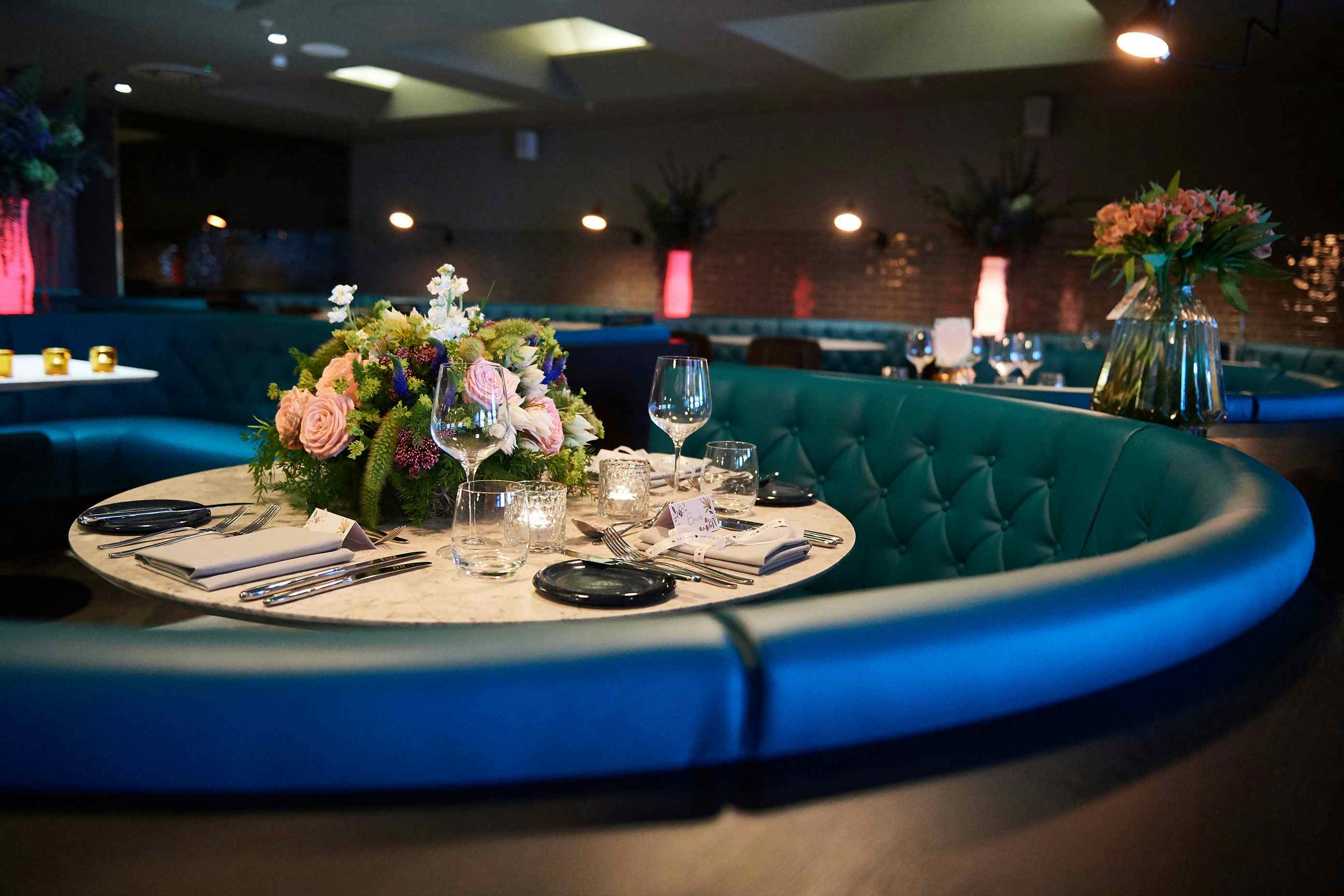 Full Restaurant & Bar 2