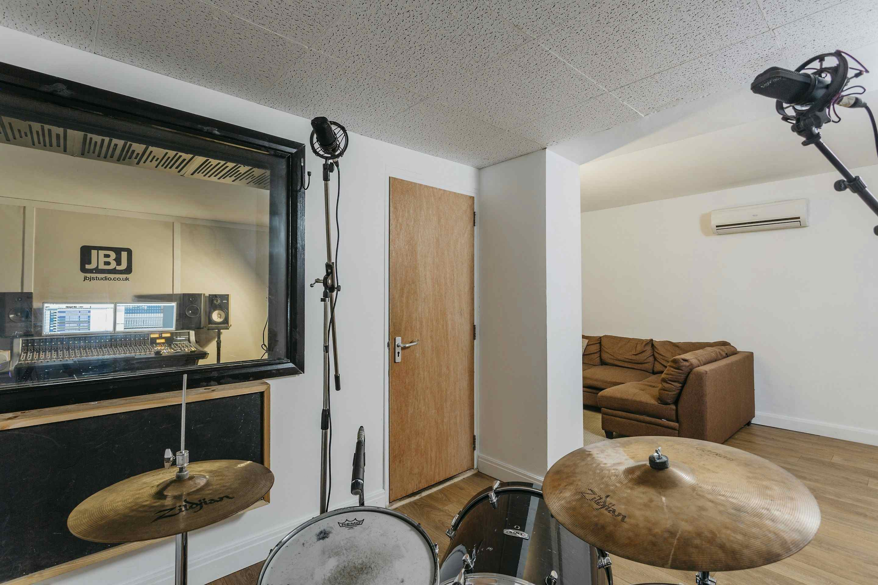 Recording Studio 17