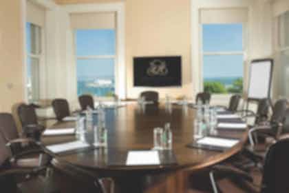 The McCurdy Boardroom 3D tour