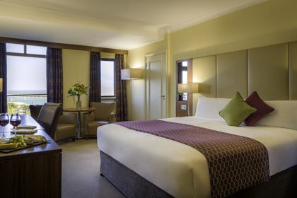 The Kingstown 1 Suite 4