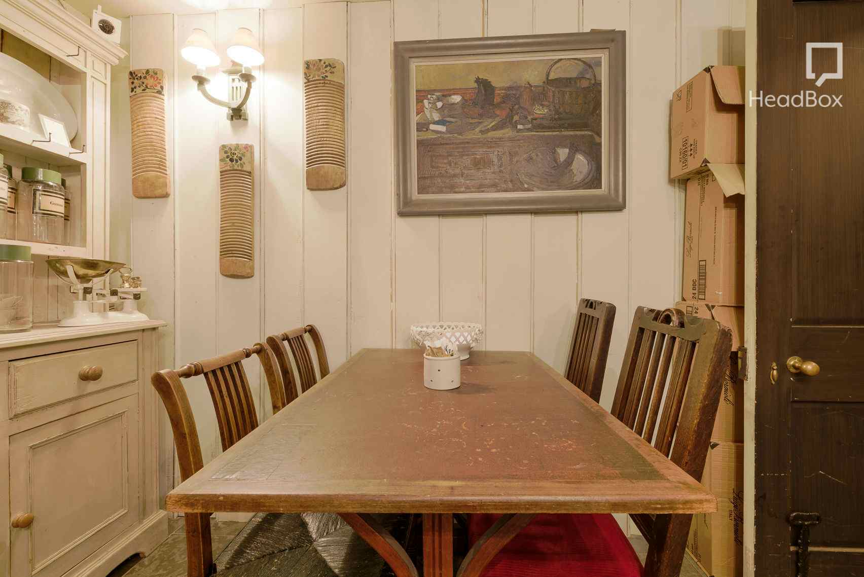 The Courtyard Gallery 18