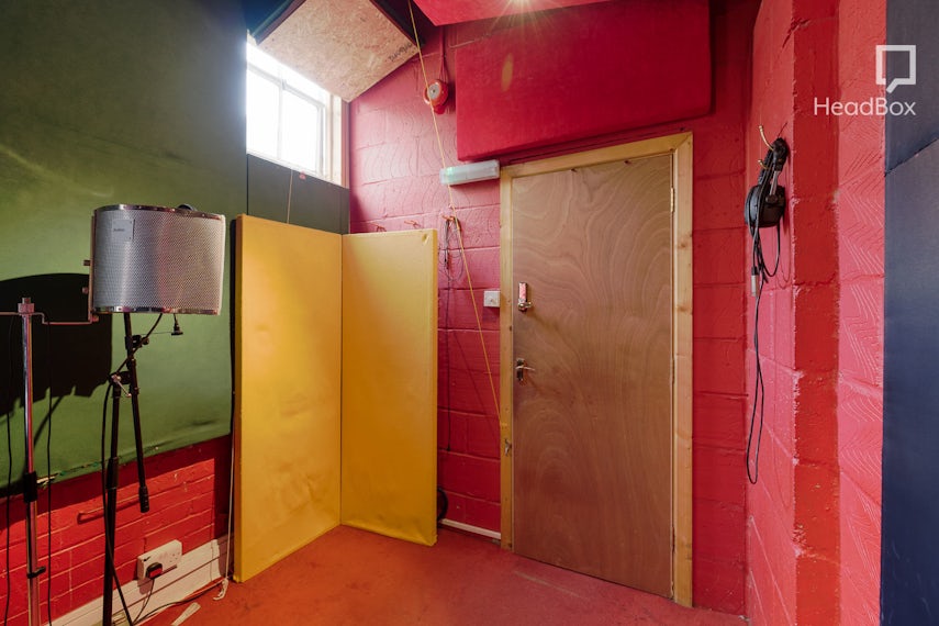Red Room 0