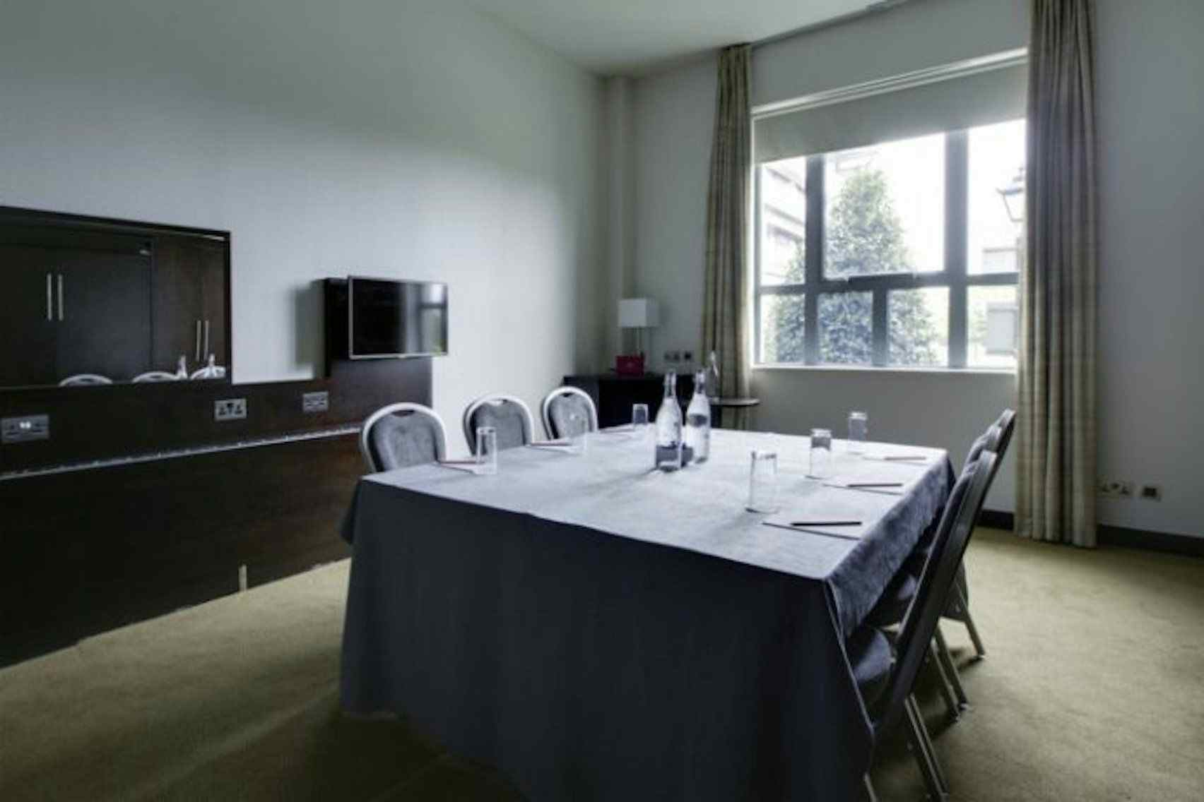 Syndicate Room A modern Dublin meeting room for Hire HeadBox