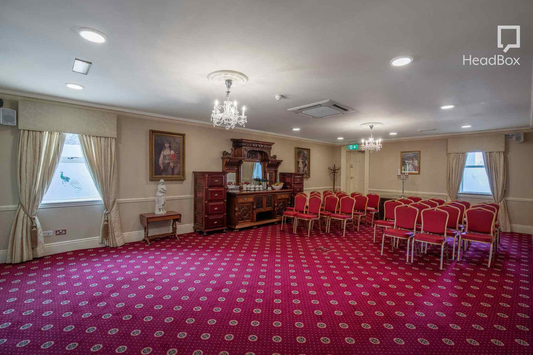 The Lucan Suite, Finnstown Castle Hotel 