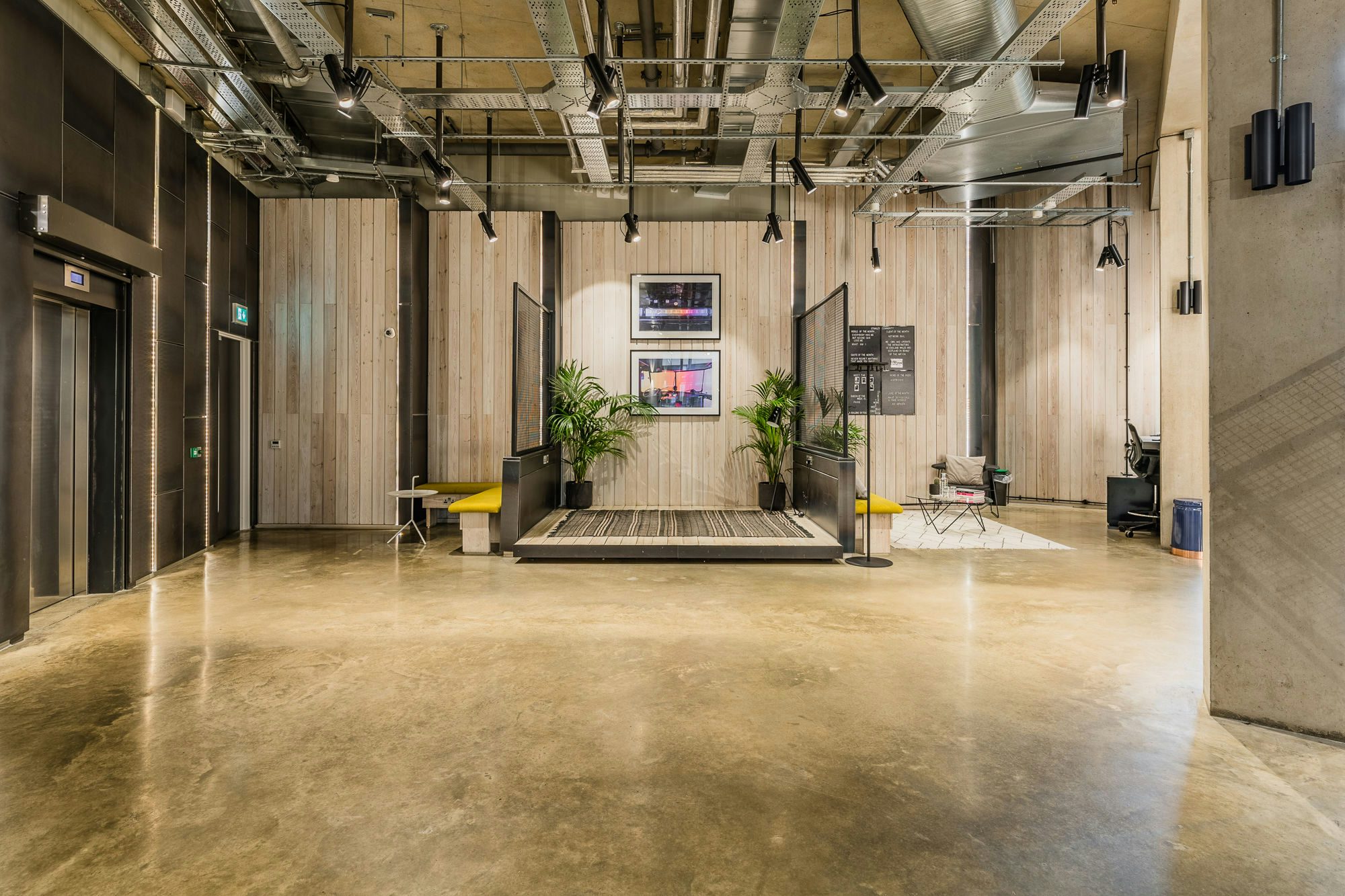 Ground Floor Lounge 3D tour